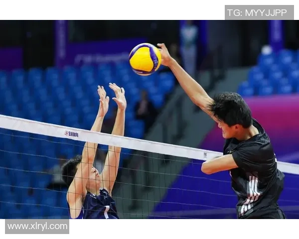 重庆排球队进攻策略揭秘：深度解析排球战术与团队协作